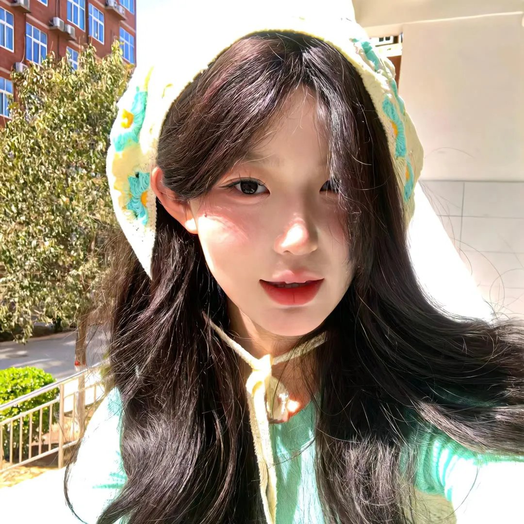 春满众香国 海报